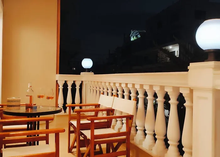 Casa Antigone-Cozy Athens Stay Near Metro Mall